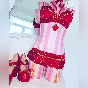 Victoria’s Secret Sexy Little Things Pin Up Polkadot Bra Skirt/Garter Panty Set